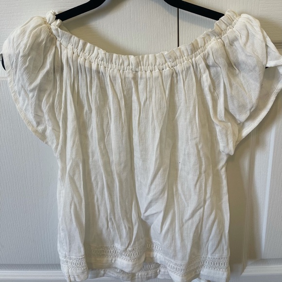 Off the shoulder embroidered top - Picture 3 of 4